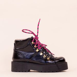 Faux fur chunky zwart lak zij