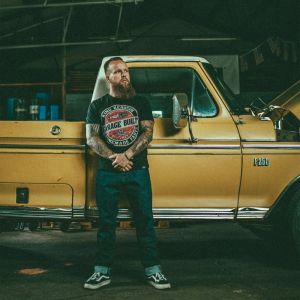 King Kerosin T-shirt Garage Built Black